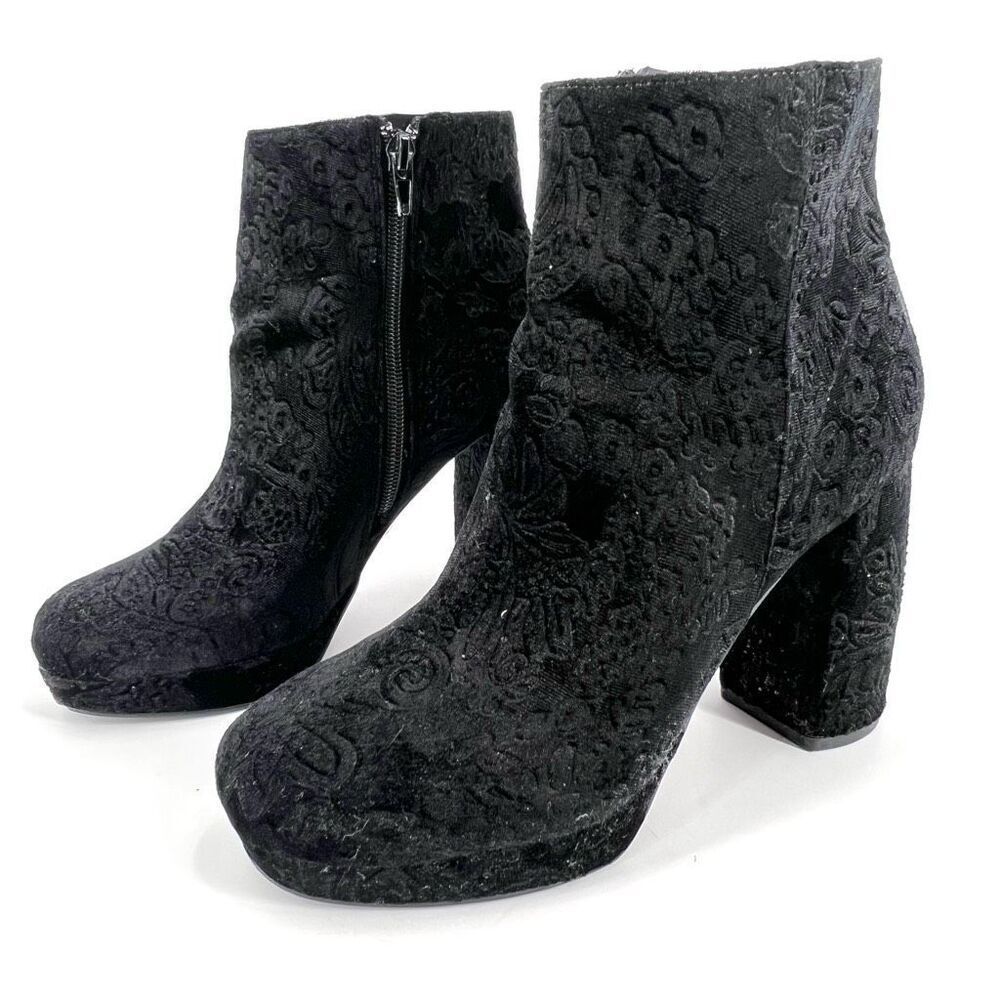 Kensie Black Velvet Floral Emeline Block heel boot bootie size 8.5 Platform Goth